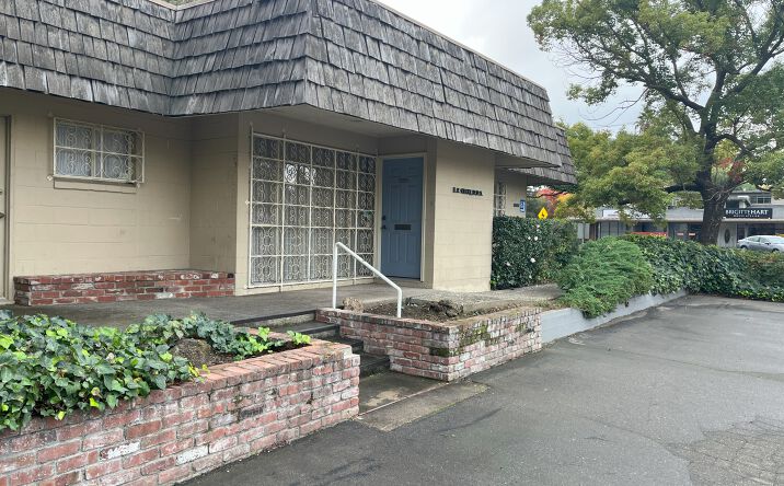 Pictures of Office property located at 5900 Wedgewood Ave, Carmichael, CA 95608 for lease - image #1