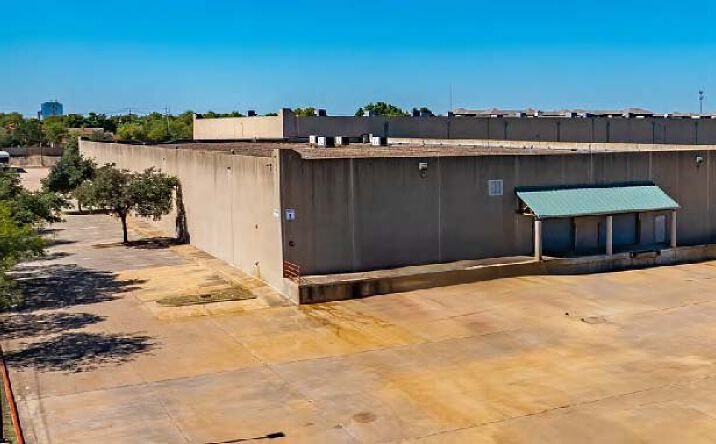 Pictures of Retail property located at 11000 Middle Fiskville Rd, Austin, TX 78753 for lease - image #1