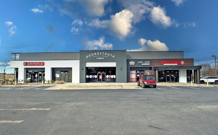 Pictures of Retail property located at 6205 Rogers Ave, Fort Smith, AR 72903 for lease - image #1