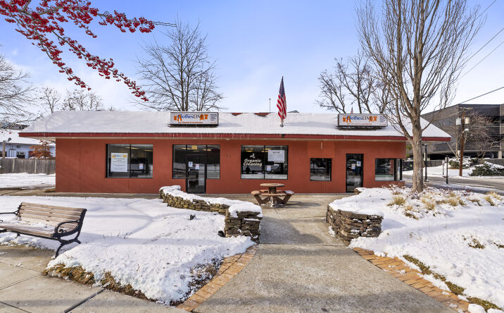 Pictures of Retail property located at 55 Kinderkamack Rd, River Edge, NJ 07661 for lease - image #1