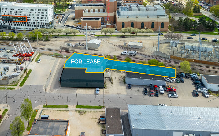 Pictures of Retail, Industrial, Land property located at 407 2nd Ave NW, Rochester, MN 55901 for lease - image #1