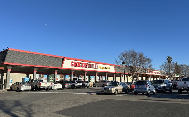 Pictures of Retail property located at 6029 Greenback Ln, Citrus Heights, CA 95621 for lease - image #1