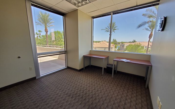 Pictures of Office property located at 7702 E Doubletree Ranch Rd, Scottsdale, AZ 85258 for lease - image #1
