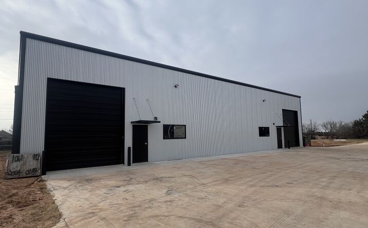 Pictures of Industrial property located at 1035 NW 112th St, Oklahoma City, OK 73114 for lease - image #1