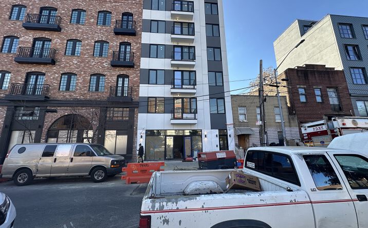 Pictures of Retail property located at 285 Metropolitan Ave, Brooklyn, NY 11211 for lease - image #1