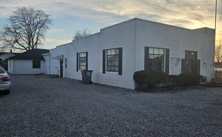 Pictures of Industrial property located at 1301 E Missouri St, Evansville, IN 47711 for lease - image #1