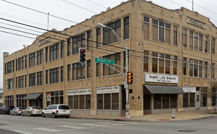 Pictures of Retail property located at 4301 Bryan St, Dallas, TX 75204 for lease - image #1