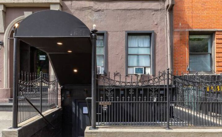 Pictures of Retail, Restaurant property located at 232 W 14th St, New York, NY 10011 for lease - image #1