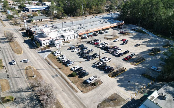 Pictures of Retail property located at 1337 Gause Blvd, Slidell, LA 70458 for lease - image #1