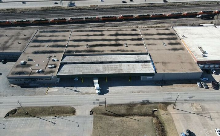 Pictures of Industrial property located at 3301 N Santa Fe Ave, Oklahoma City, OK 73118 for lease - image #1