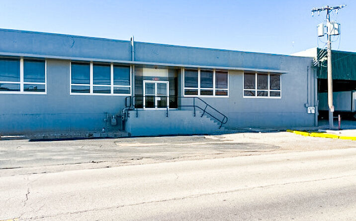 Pictures of Industrial property located at 3301 N Santa Fe Ave, Oklahoma City, OK 73118 for lease - image #1