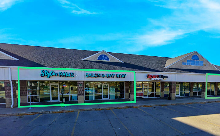 Pictures of Retail property located at 2180 NW 156th St, Clive, IA 50325 for lease - image #1