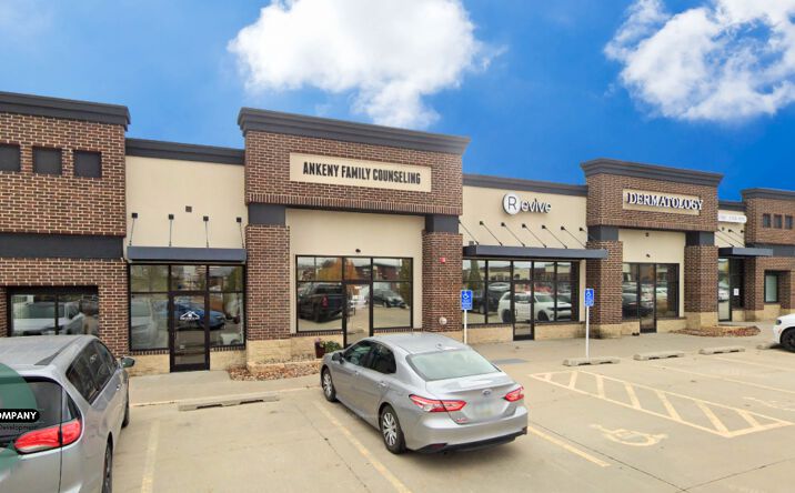 Pictures of Retail, Office property located at 1850 SW Plaza Shops Ln, Ankeny, IA 50023 for lease - image #1