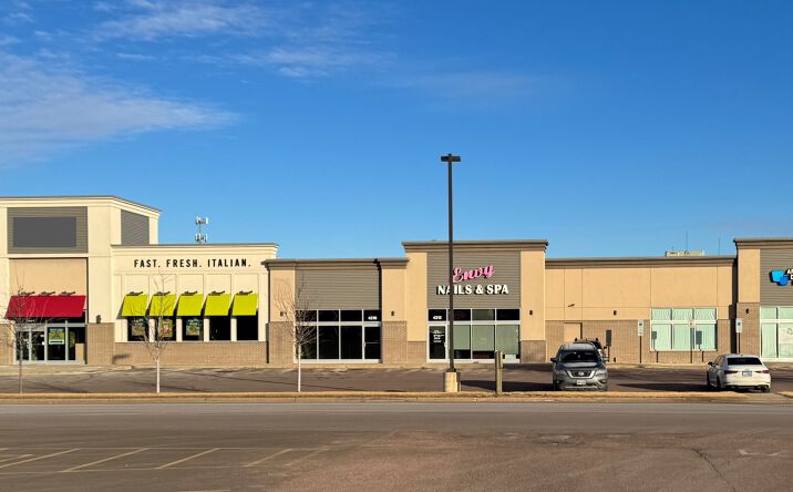 Pictures of Retail, Restaurant property located at 4200 W Empire Pl, Sioux Falls, SD 57106 for lease - image #1