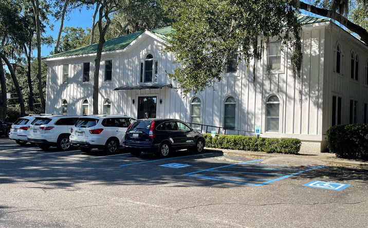 Pictures of Office property located at 1 Professional Dr, Port Royal, SC 29935 for lease - image #1