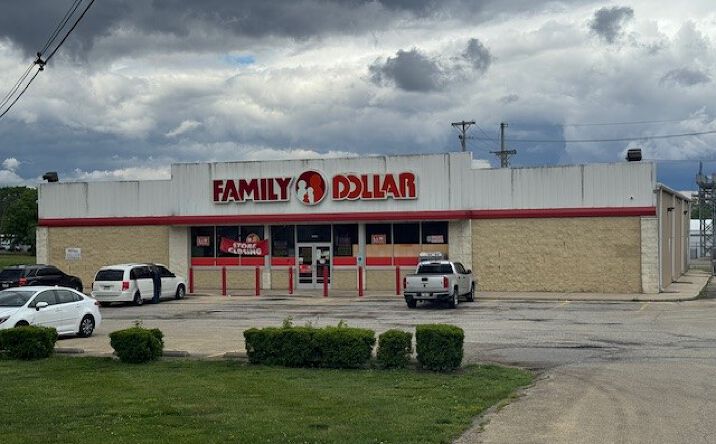 Pictures of Retail property located at 1110 S Philo Rd, Urbana, IL 61801 for lease - image #1