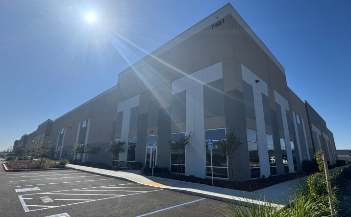 Pictures of Retail property located at 7461 Metro Air Pkwy, Sacramento, CA 95837 for lease - image #1