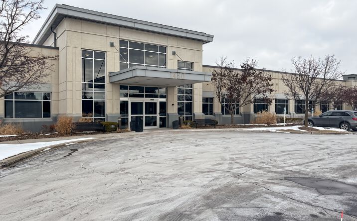 Pictures of Office property located at 1450 Busch Pkwy, Buffalo Grove, IL 60089 for lease - image #1