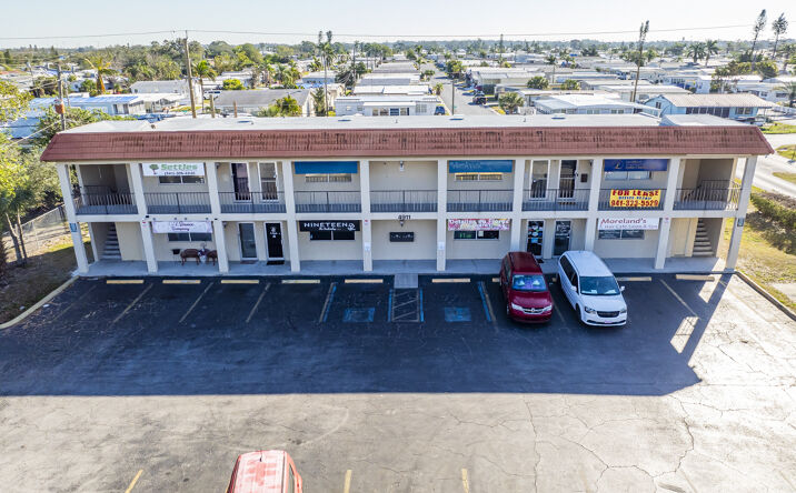 Pictures of Office property located at 4907 14th St W, Bradenton, FL 34207 for lease - image #1