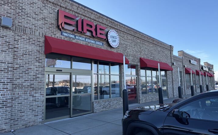Pictures of Retail, Office, Restaurant property located at 905 W Clairemont Ave, Eau Claire, WI 54701 for lease - image #1