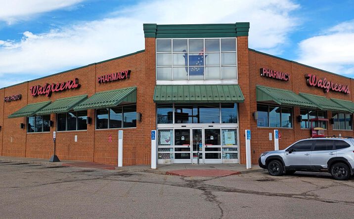 Pictures of Retail property located at 1555 S Broadway Ave, Wichita, KS 67211 for lease - image #1