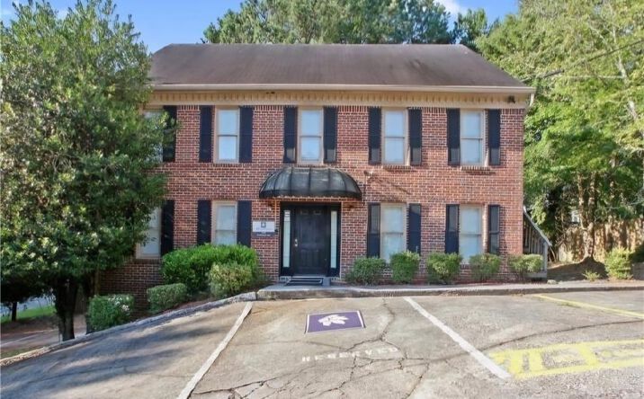 Pictures of Office property located at 4936 Presidents Way Unit 200-300, Tucker, GA 30084 for lease - image #1