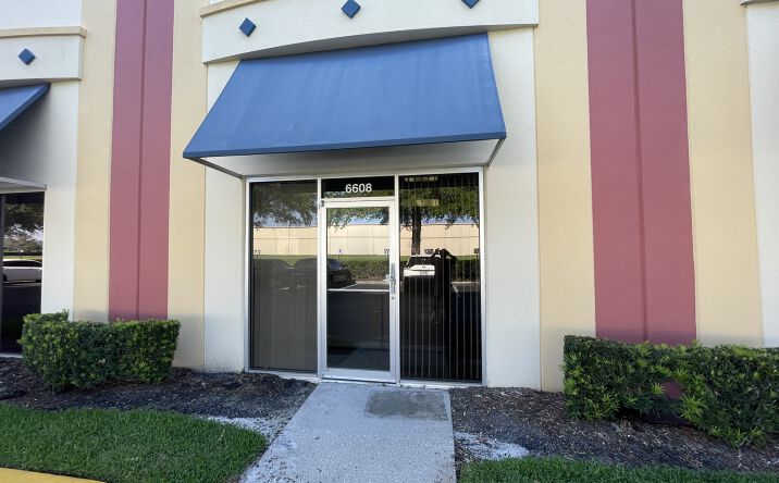 6608 Kingspointe Pkwy, Orlando, FL 32819 | Crexi.com