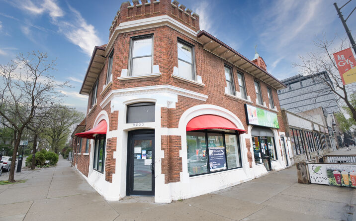 Pictures of Retail, Office, Restaurant property located at 5000 N Broadway, Chicago, IL 60640 for lease - image #1