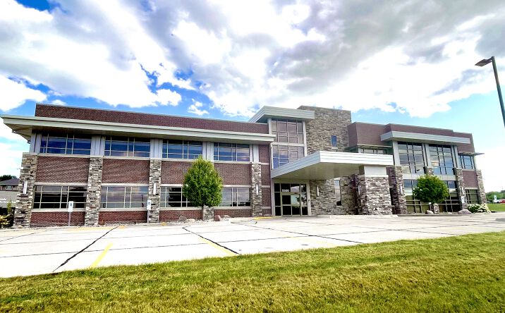 Pictures of Office property located at 5500 Sergeant Rd, Sioux City, IA 51106 for lease - image #1
