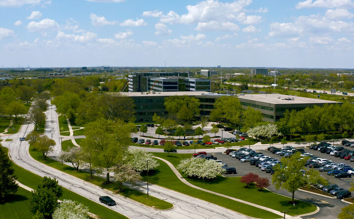 Pictures of Office property located at 215 Shuman Blvd, Naperville, IL 60563 for lease - image #1
