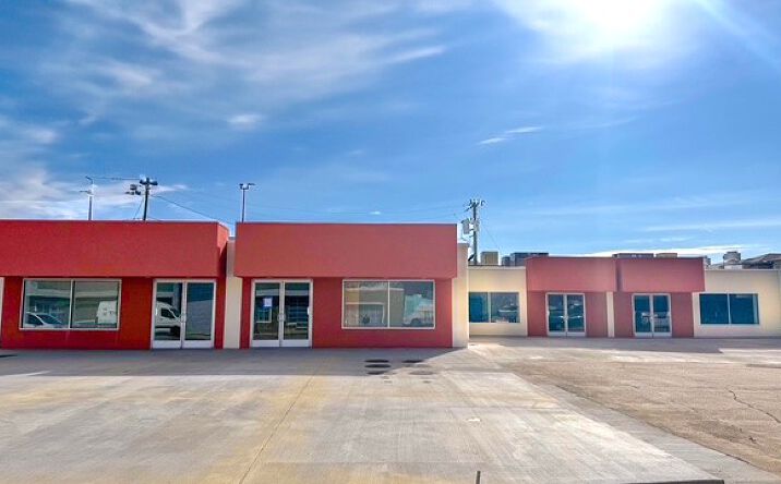 Pictures of Retail, Special Purpose property located at 2714 Bomar Ave, Dallas, TX 75235 for lease - image #1