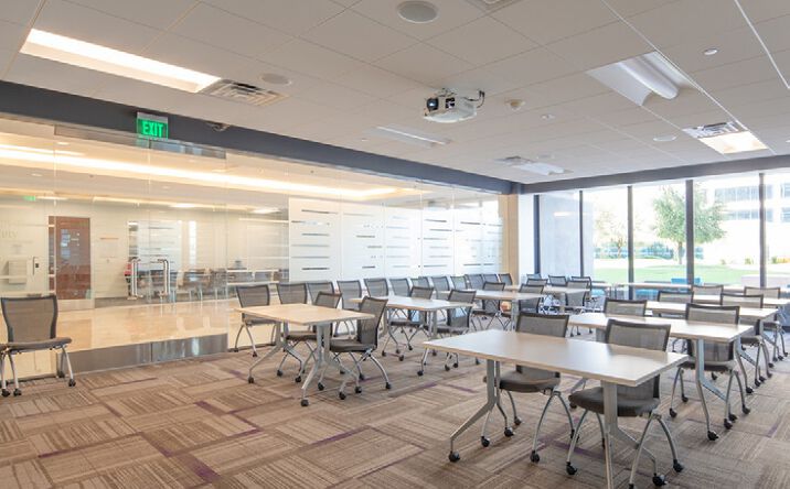 Pictures of Office property located at 3003 N Central Ave, Phoenix, AZ 85012 for lease - image #1