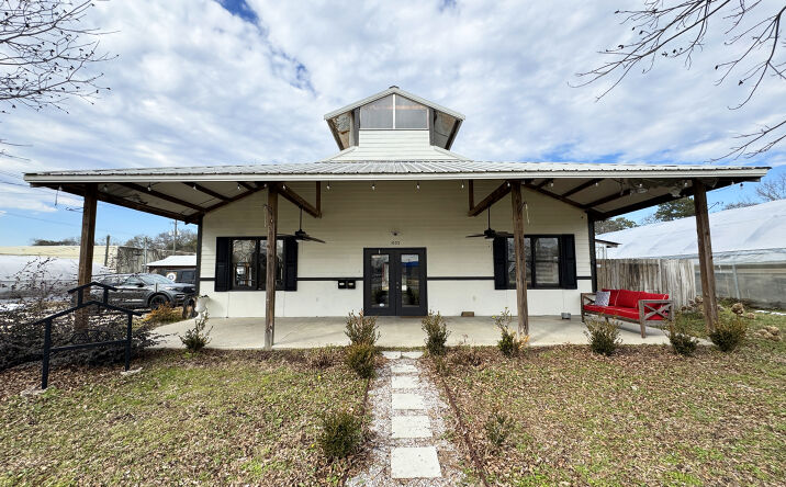 Pictures of Office, Special Purpose property located at 1005 Airport Blvd, Columbia, SC 29205 for lease - image #1