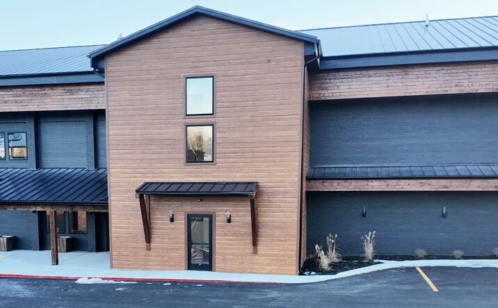 Pictures of Office property located at 405 Veterans Blvd, Branson, MO 65616 for lease - image #1