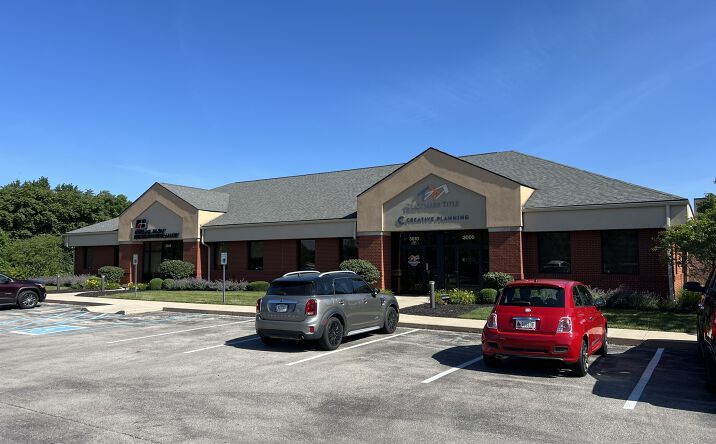 Pictures of Retail, Office property located at 3010 W White River Blvd, Muncie, IN 47304 for lease - image #1