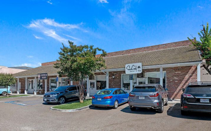 Pictures of Retail property located at 4657 College Ave, San Diego, CA 92115 for lease - image #1