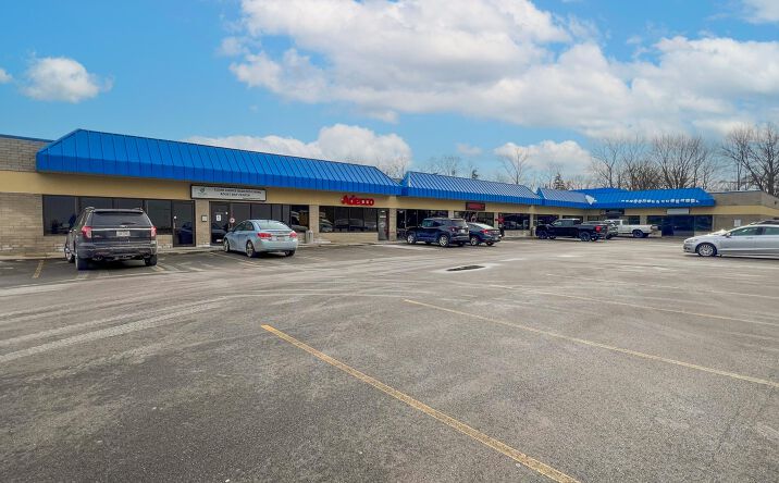 Pictures of Retail property located at 6370 York Rd, Parma Heights, OH 44130 for lease - image #1