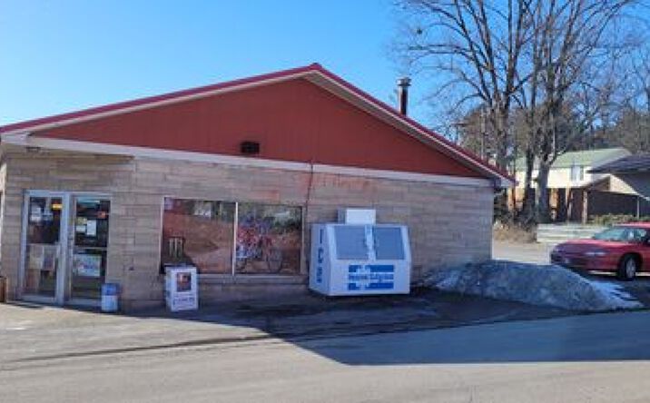 Pictures of Retail property located at 319 E Main St, Mount Sterling, KY 40353 for sales - image #1
