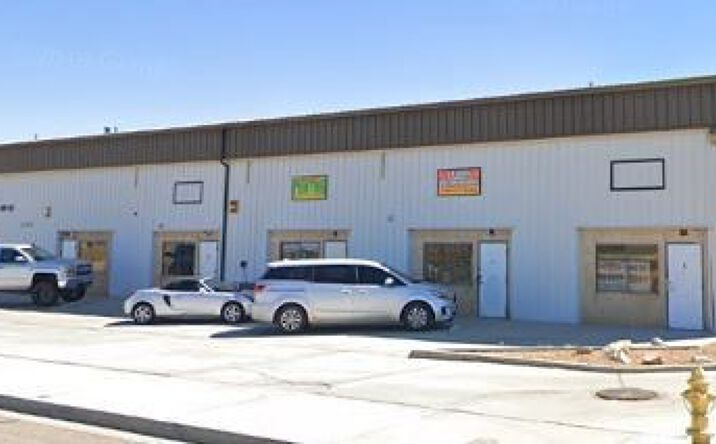 Pictures of Industrial property located at 13535 Pawnee Road 6, Apple Valley, CA 92308 for lease - image #1