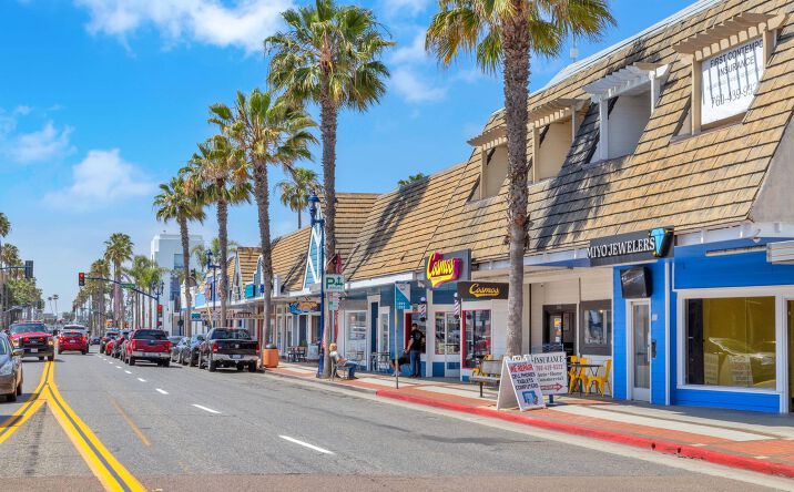 Pictures of Retail, Office, Restaurant property located at 206 N Coast Hwy, Oceanside, CA 92054 for lease - image #1