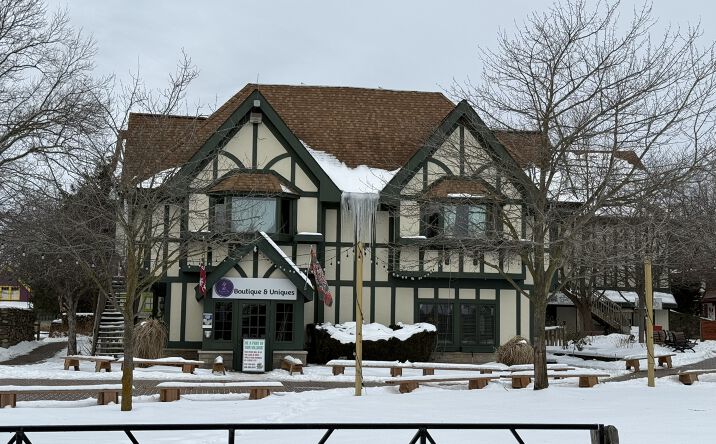 Pictures of Office property located at 2359 Joslyn Ct, Lake Orion, MI 48360 for lease - image #1