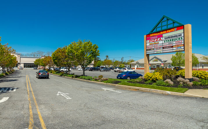 Pictures of Retail property located at 520 Commack Rd, Deer Park, NY 11729 for lease - image #1