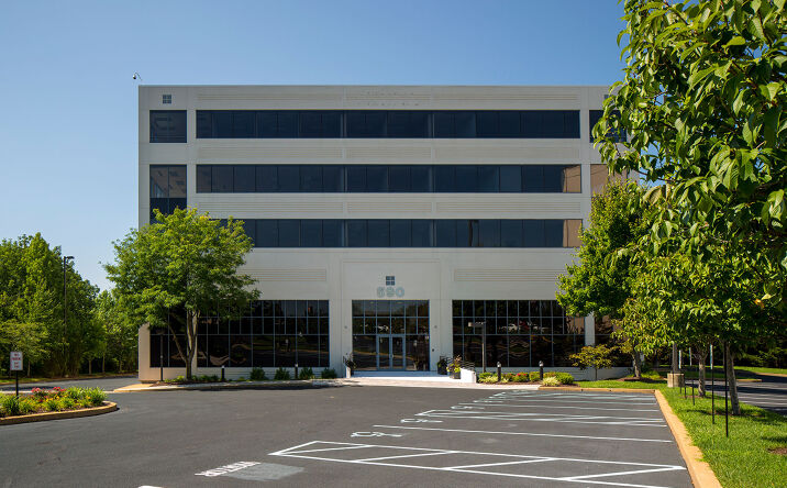 Pictures of Retail property located at 590 Naamans Rd, Claymont, DE 19703 for lease - image #1