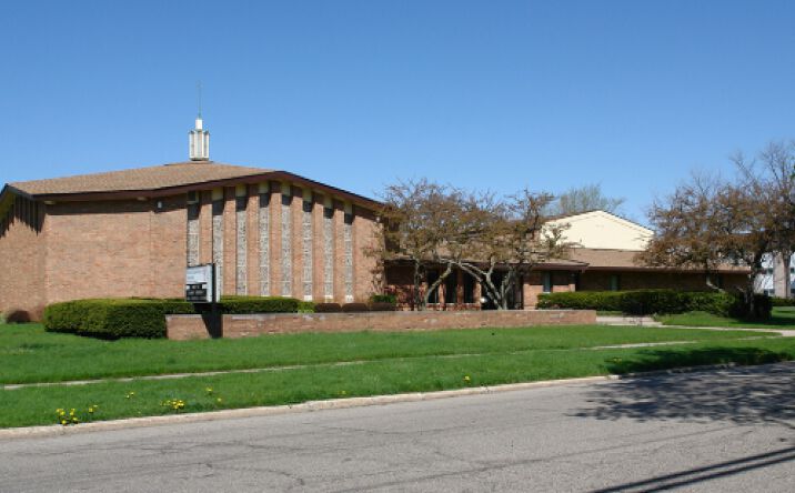 Pictures of Retail, Office, Special Purpose property located at 1001 Chester Rd, Lansing, MI 48912 for lease - image #1