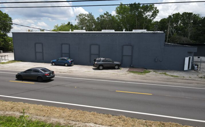 Pictures of Industrial property located at 5270 W Beaver St, Jacksonville, FL 32254 for lease - image #1