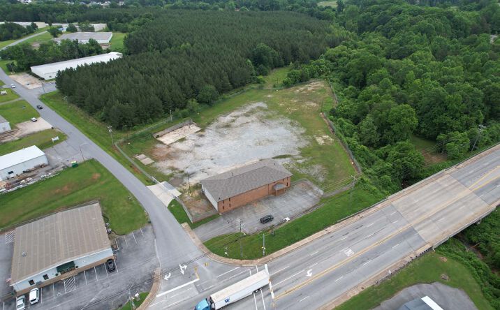 Pictures of Industrial property located at 354 Hyatt St, Gaffney, SC 29341 for lease - image #1