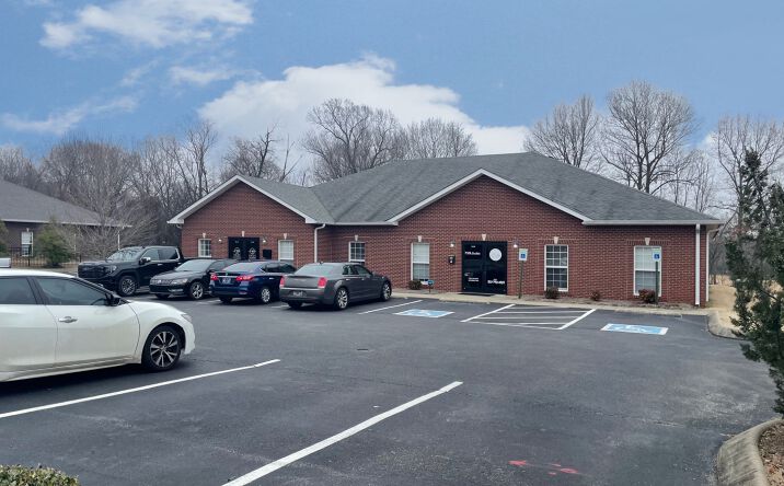Pictures of Office property located at 151b Hatcher Ln, Clarksville, TN 37043 for lease - image #1