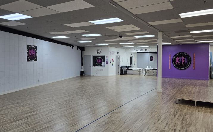 Pictures of Retail property located at 4855 Hopyard Rd, Suite C-8/9, Pleasanton, CA 94588, Pleasanton, US 94588 for lease - image #1