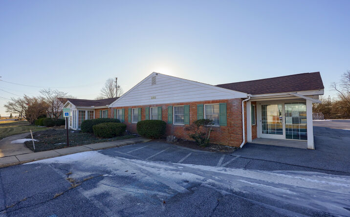 Pictures of Retail property located at 640 E Oregon Rd, Lititz, PA 17543 for sales - image #1