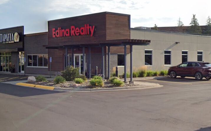Pictures of Retail, Office property located at 2730 E Snelling Ser Dr, Roseville, MN 55113 for lease - image #1